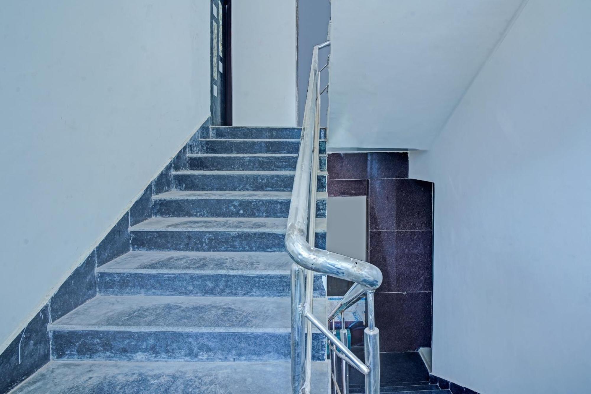 Flagship Hotel Sneh Inn Rms Colony باتنا المظهر الخارجي الصورة